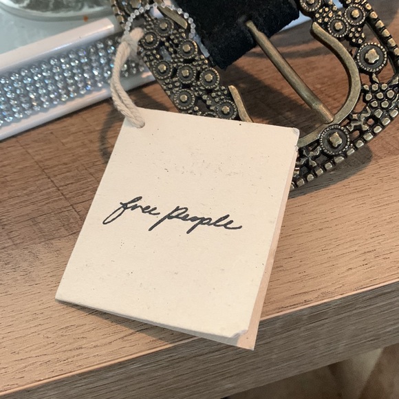 Free people western style belt 🥰🥰 - Picture 3 of 7